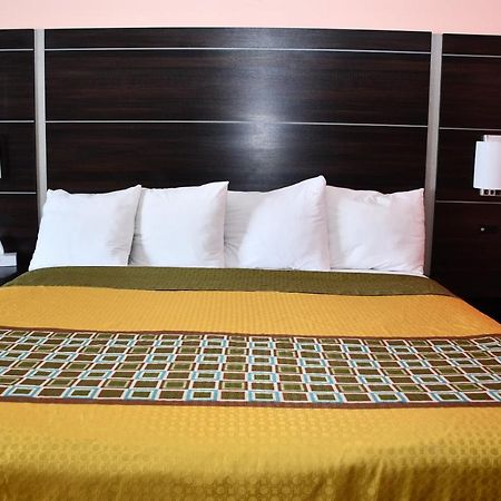 Regency Inn & Suites Faribault Buitenkant foto