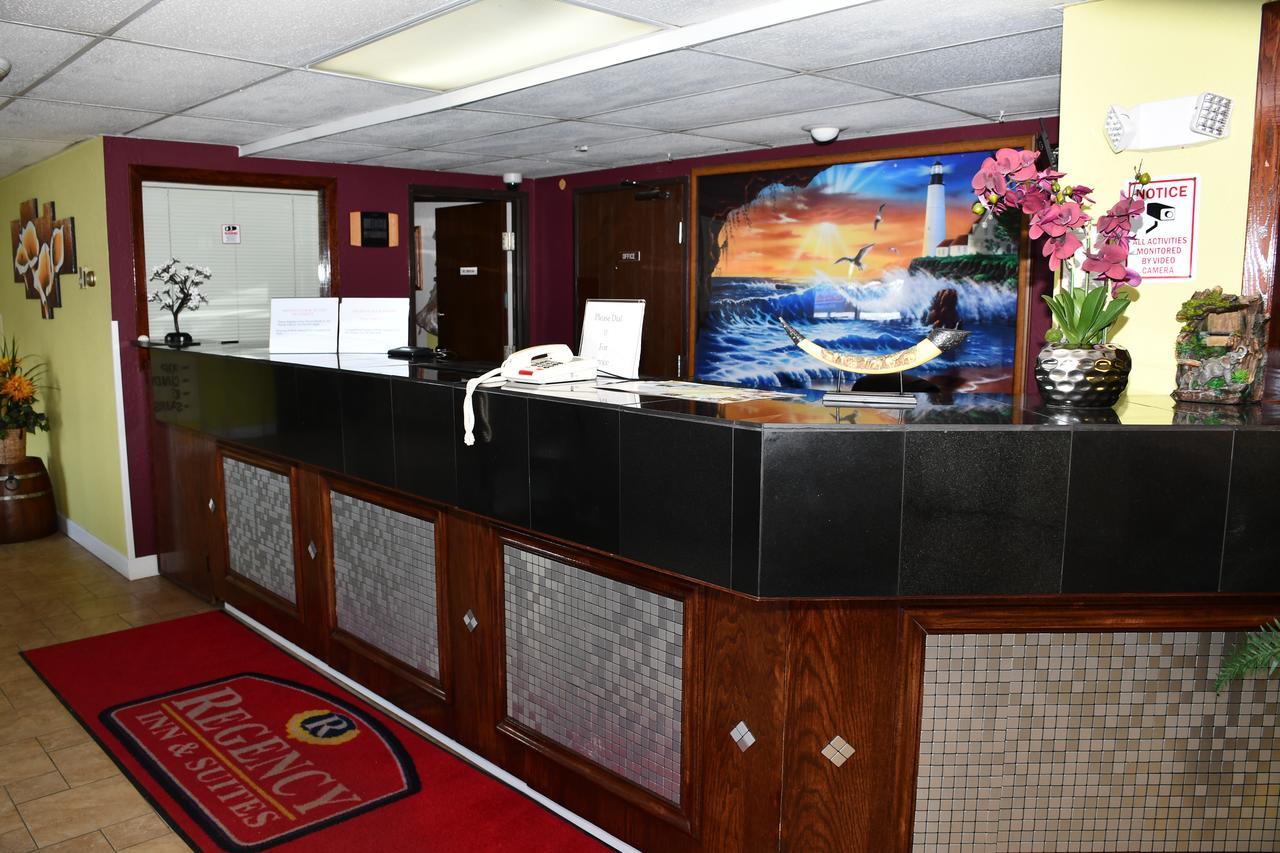 Regency Inn & Suites Faribault Buitenkant foto