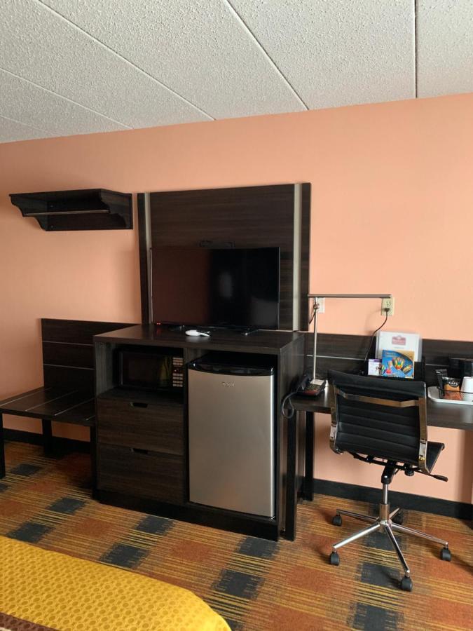 Regency Inn & Suites Faribault Buitenkant foto