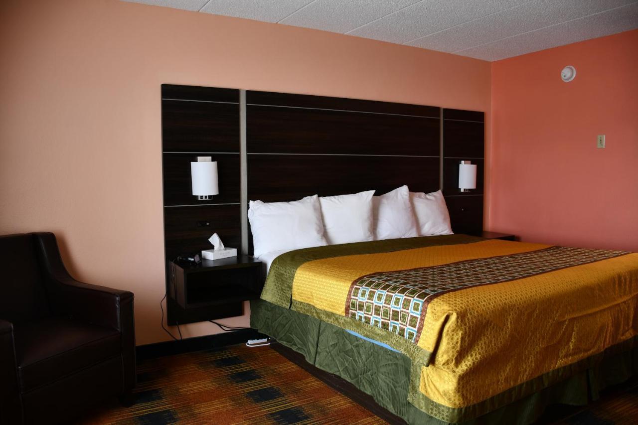 Regency Inn & Suites Faribault Buitenkant foto